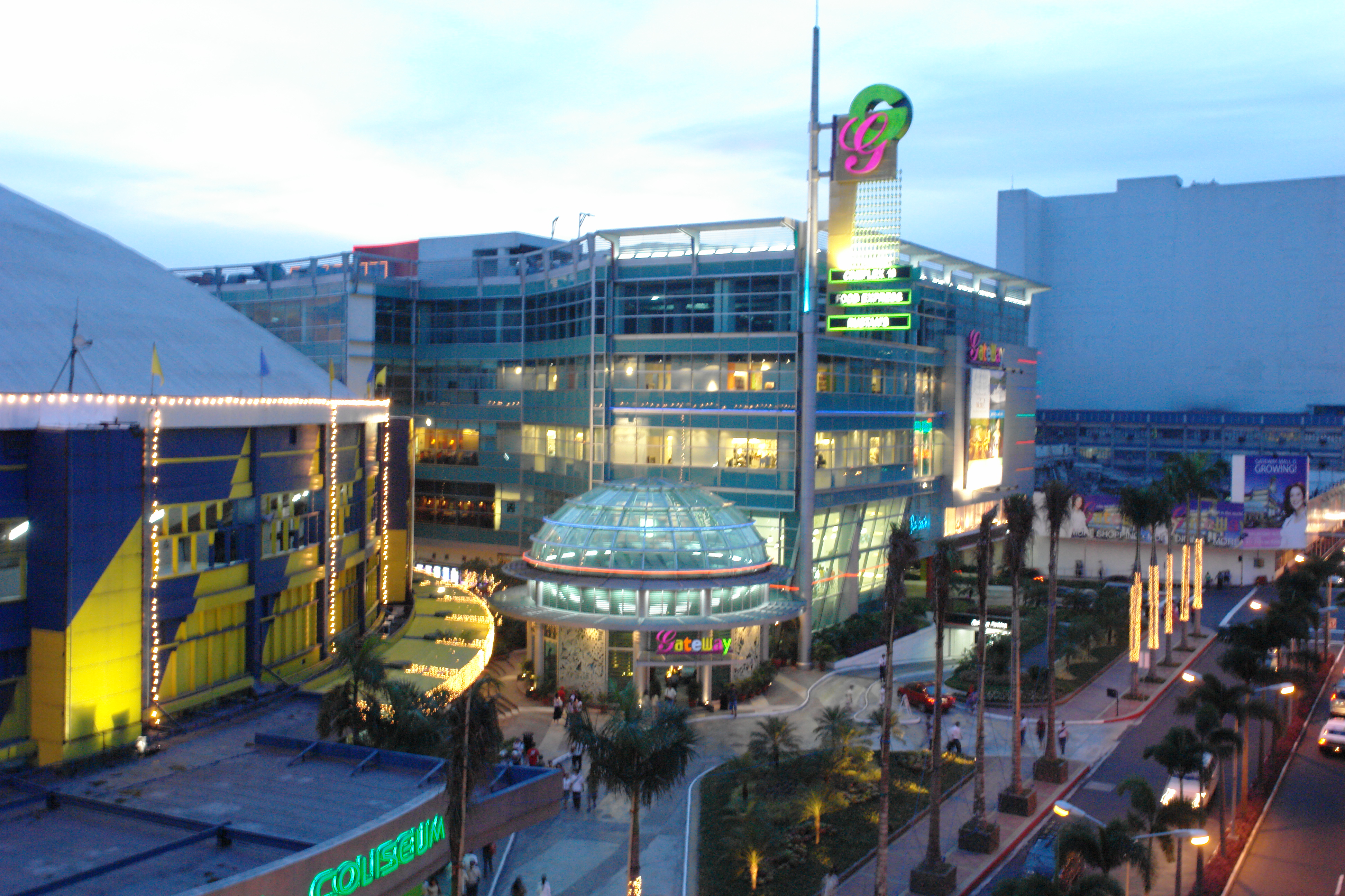 Shopping and leisure in Quezon City